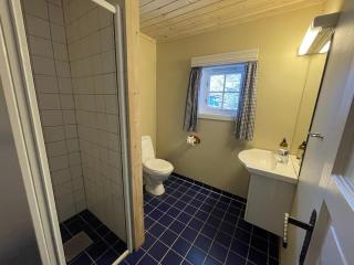 Nostalgic Cabin With 3 Br, Fireplace, And Terrace - 1