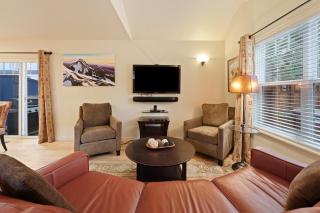 Meet Me on Milwaukee 30 Day Minimum home - 6