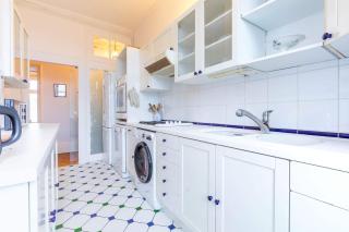 Les Halles Gourmandes - 8