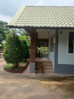 Rawinnipha's Resort & Garden Khonkaen - 4