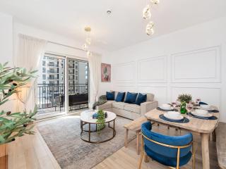 Yas Island Walk to F1 Balcony and Ferrari World - Abu Dhabi - 3