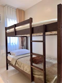 Humble Cocoon1-2BR Unit House Near Inflatable Island & Subic Bay Yacht - 5