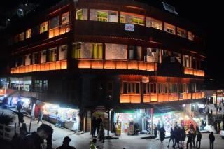 Hotel Ambassador - 9