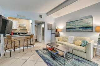 Relax and Explore! Tranquil Sarasota Unit Near Beach - 7