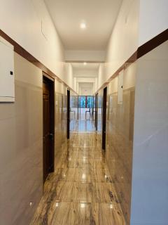 Hotel Anbu Airport - 7