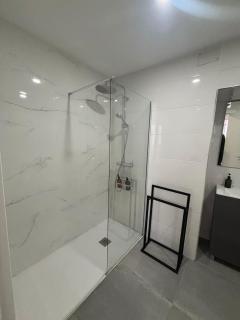 Origen Bed and Breakfast - 8