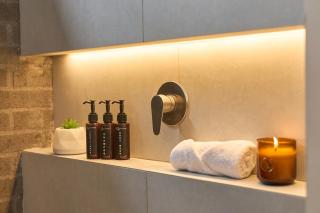 Comfortable Escape | Rosa Negra Stadio ApartaSuite - 5