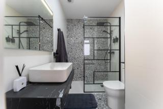 Estudio moderno en centro Santander - 8