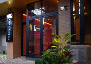 Cozy Getaway | Rosa Negra Stadio Suite - 4