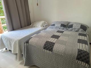 Bangalô com Quarto, Sala, Varanda - 3