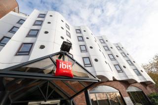 ibis Portsmouth - 4
