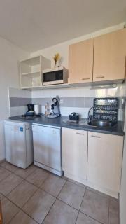 Cocon au Mas des Vignes pour 4p terrasse dans résidence de vacances privée avec grande piscine d'été et piscine chauffée l'hiver et parking privatif gratuit - 1