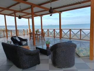 Casa Frente al Mar en Colán - 3