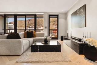 High End 2BR - Balcony - Harbour view - 9