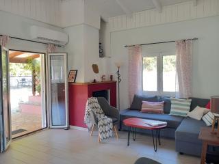 Joleni Cottage in Keramies - 7