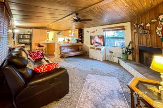 Ruidoso Mountain Getaway Centrally Located - 9