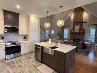 Clearwater Shores-Lakefront Stunning Views-Smith Lake, AL-5 Bedrooms - 5