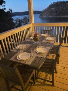 Clearwater Shores-Lakefront Stunning Views-Smith Lake, AL-5 Bedrooms - 7