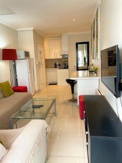 2 Bedroomed Beachfront Apartment - 5