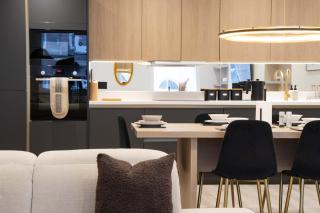 Central Leeds Apartment by Station - Sleeps 7 - 8