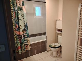 villa de vacances à Fabrègues rénovée 8 pers ,clim - 5