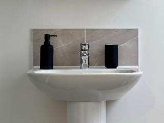 15 Off Last Min Business Leisure WiFi Parking Rugby - 5