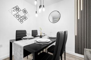 Charming 2-Bedroom Home - Garden & Driveway Parking 20SL - 7