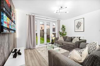 Charming 2-Bedroom Home - Garden & Driveway Parking 20SL - 3
