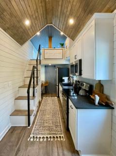 Stargazers' Retreat A Tiny Home on the Riverside - 2