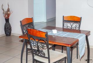 Emmanuel Guesthouse - 9