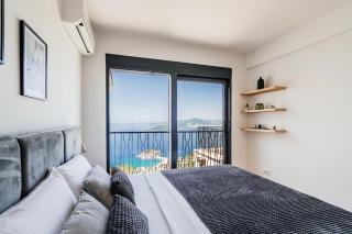 The View - Apartment with Pool - 0