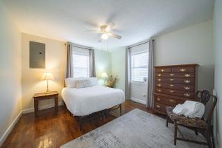 Country Oasis Spacious 3BR w/ Modern Comfort - 9