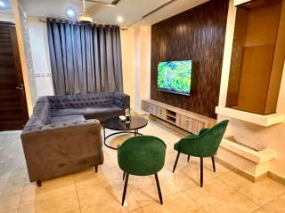 Luxury 2 BHK suite,DHA near airport - 1