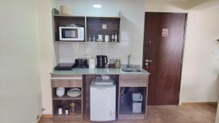 BLANCA ROSA sobre la calle principal - 8