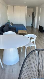 Hermoso monoambiente de 45mts con balcon y vista abierta - 4