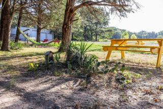 Ravenna Pond Retreat - Peaceful Farmhouse Getaway - 9