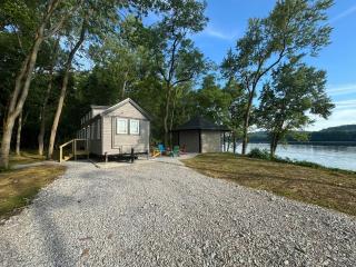 Hagrid's Hut - Harry Potter Riverfront Experience - 6
