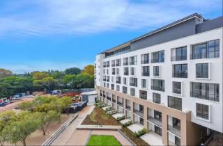 Empire - Rosebank Self-Catering Apartments - 455 - 9