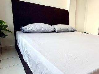 Luna Bliss Taman Koop AST Lobak Budget Hotel Room - 9