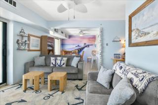 Fantastic Ocean View and Outdoor Pool, 1 Bedroom! - 5