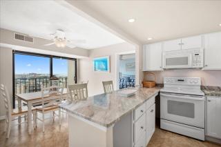 2 Bedroom Ocean Front Condo With Outdoor Pool! - 1