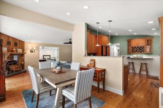 Beautiful 3 Bedroom House in Ocean Pines Just Minutes Away from the Beach! - 3