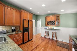 Beautiful 3 Bedroom House in Ocean Pines Just Minutes Away from the Beach! - 1