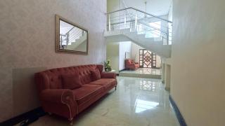 Royal Ridge Guest House - 8