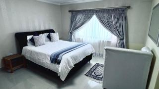 Royal Ridge Guest House - 1