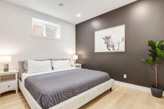 Perfect for Long Stays Free Parking Pets Allowed - 8