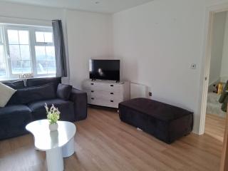 Rotherham 3 Bed Garden Home - 4