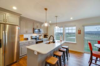 9 Mi to Harpers Ferry Outdoor Escape with Fire Pit - 2