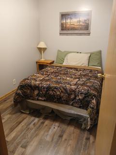 Peaceful Country Escape Pond & Private Hot Tub - 2