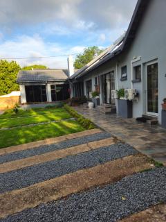 The Cypress Guesthouse - 6